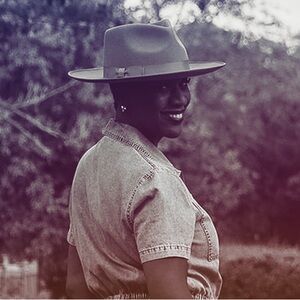 Meet your Posher, Sabrina